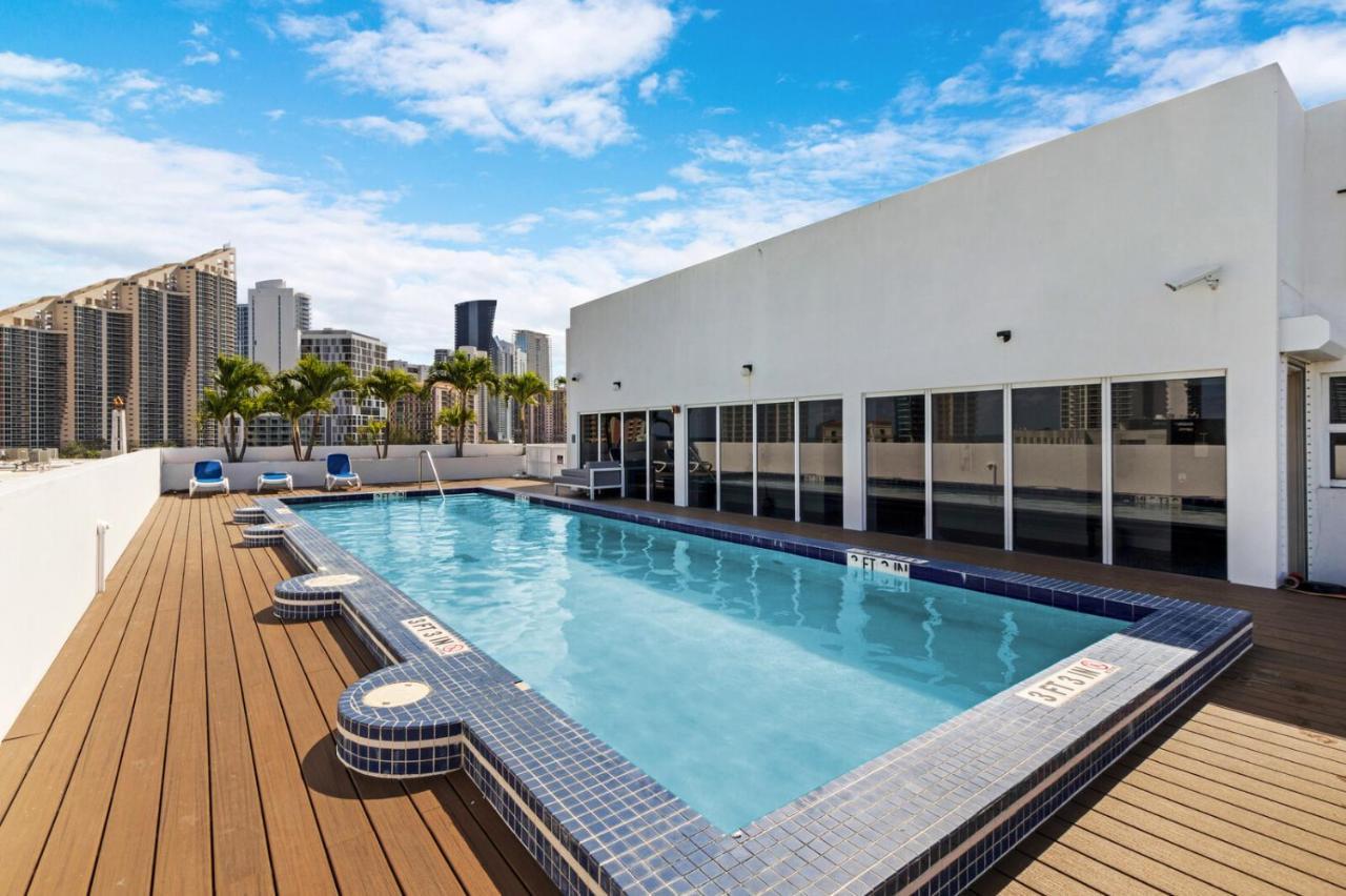 Apartamento Roami At Sunny Isles Miami Beach Exterior foto